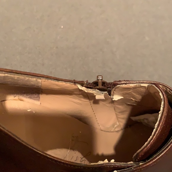 🦋Marc Fisher Menswear style heeled booties - 5 - Picture 7 of 13